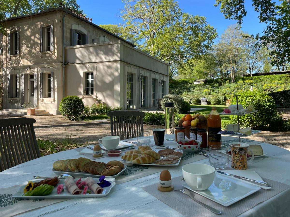 Bed and Breakfast Ermitage Notre Dame De Vacquieres Noves Zewnętrze zdjęcie