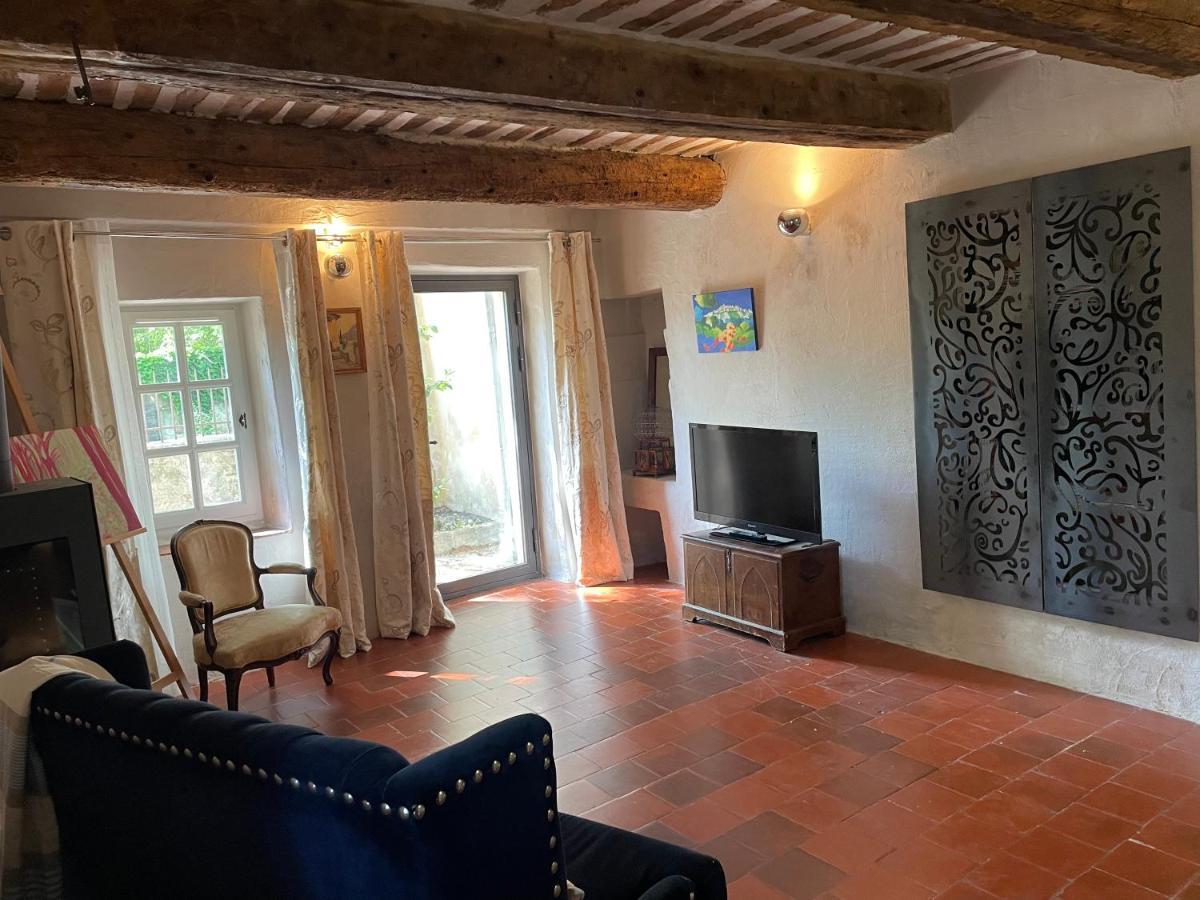 Bed and Breakfast Ermitage Notre Dame De Vacquieres Noves Zewnętrze zdjęcie
