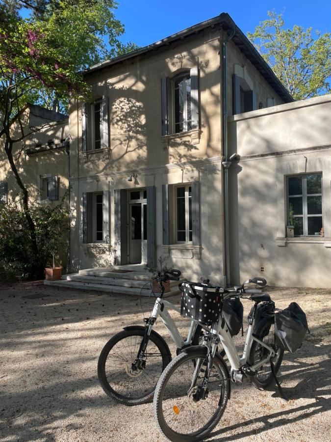 Bed and Breakfast Ermitage Notre Dame De Vacquieres Noves Zewnętrze zdjęcie