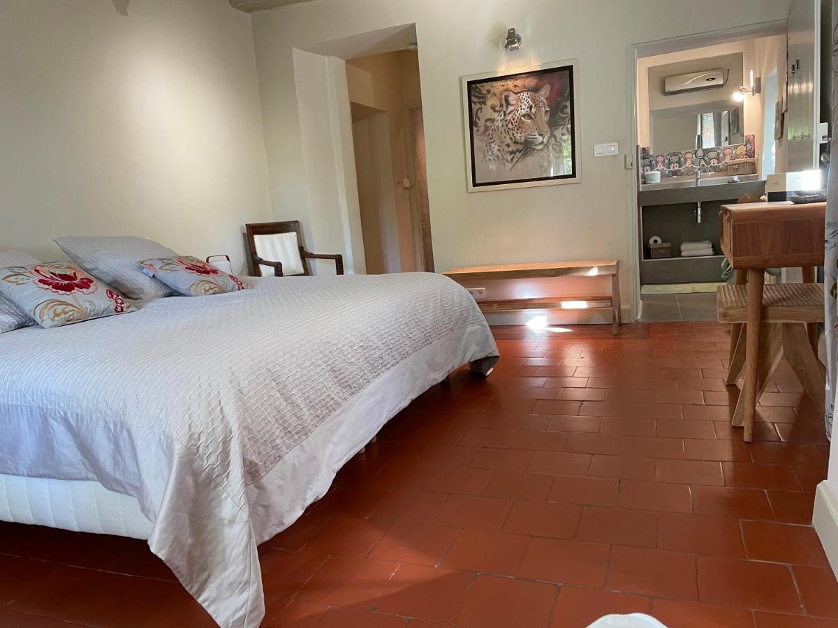 Bed and Breakfast Ermitage Notre Dame De Vacquieres Noves Zewnętrze zdjęcie